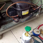 Kulkas tidak dingin kompresor panas