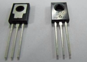 Datasheet persamaan Transistor 2SD882