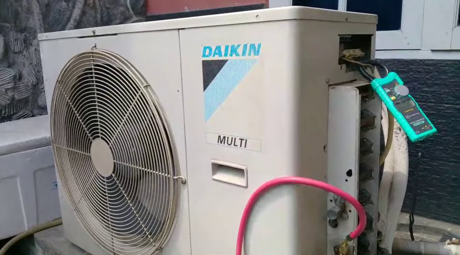 AC Daikin tidak dingin