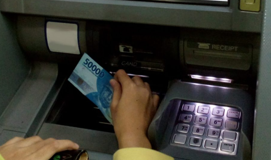 Apakah Bisa Setor Tunai Beda Atm